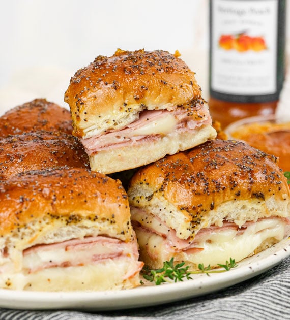 Peach-Glazed-Ham-&-Swiss-Sliders-(St-Dalfour-x-@brightmomentco)-3